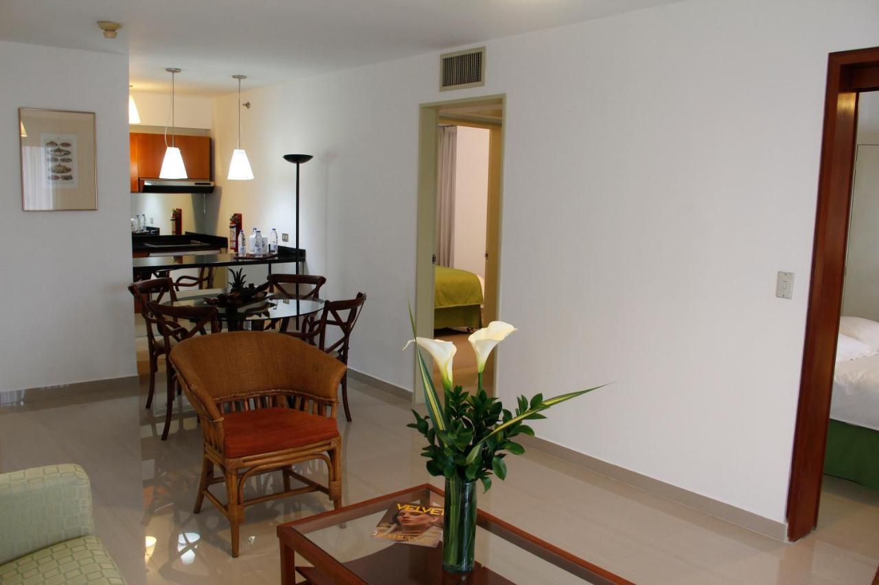 Hotel Altamira Suites Caracas Ngoại thất bức ảnh