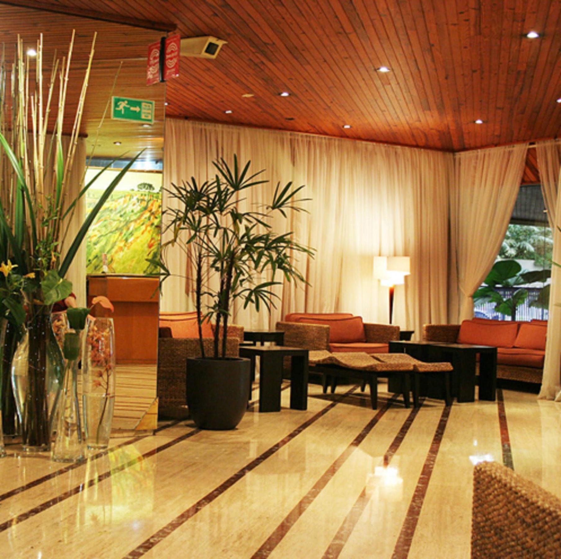 Hotel Altamira Suites Caracas Ngoại thất bức ảnh